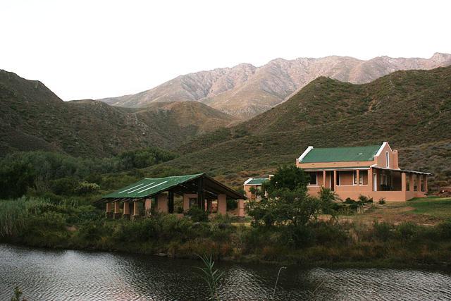 Buitenstekloof Mountain Cottages self-catering weekend getaway
